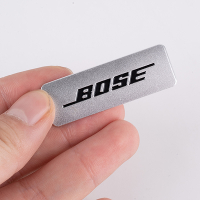 Elektrisch ultra-dunne nikkel logo met aangepaste kleur en gegarandeerd 100% QC of test