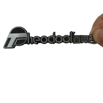 Professionele vervaardigde aangepaste metalen logo in eindaluminium voor aangepaste borden