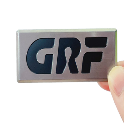 Hoogwaardig logo Professionele fabricage van op maat gemaakte metalen borden