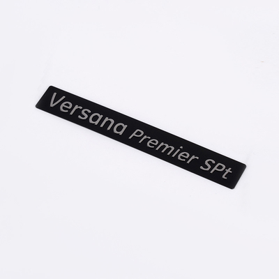 Metalen logo's Op maat gemaakte productie voor gepersonaliseerde verpakkingen OEM-installatie