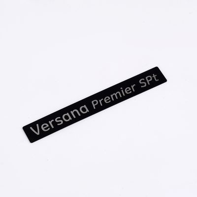Metalen logo's Op maat gemaakte productie voor gepersonaliseerde verpakkingen OEM-installatie